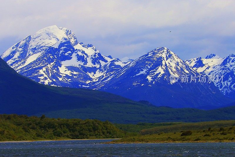 比格尔海峡湾和乌斯怀亚雪山-火地岛，阿根廷