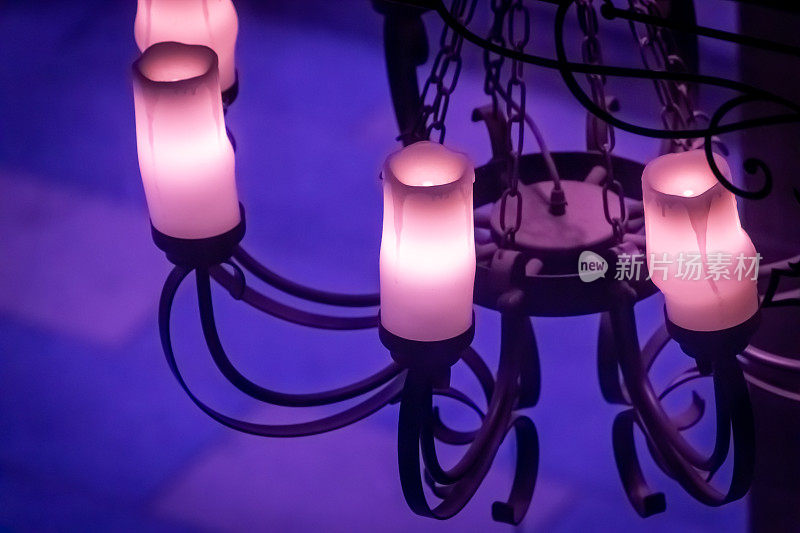 现代吊灯，紫光