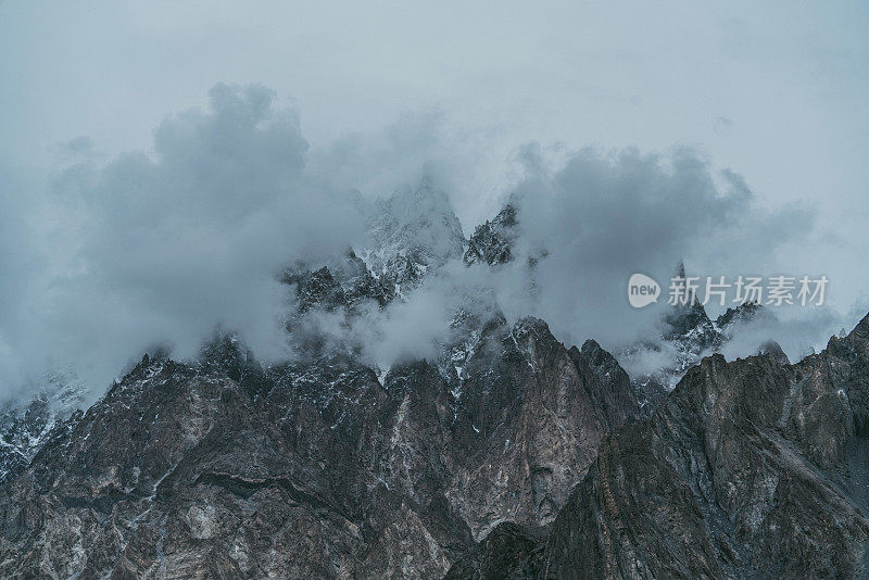 巴基斯坦北部的雪山风景