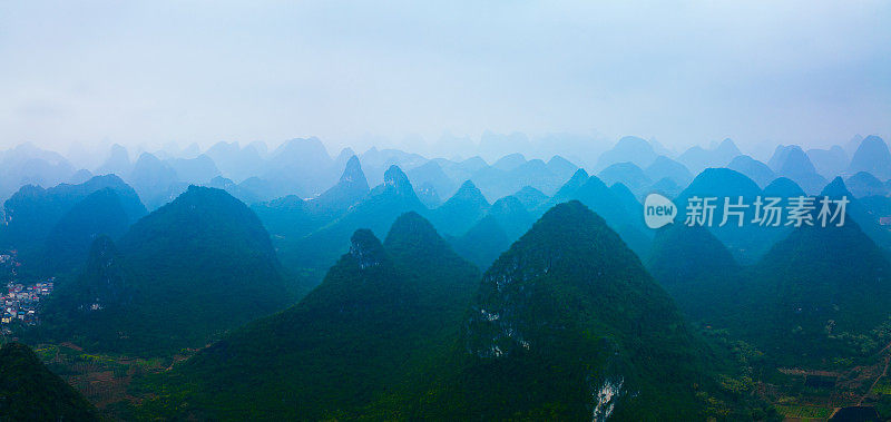 鸟瞰中国桂林喀斯特山脉