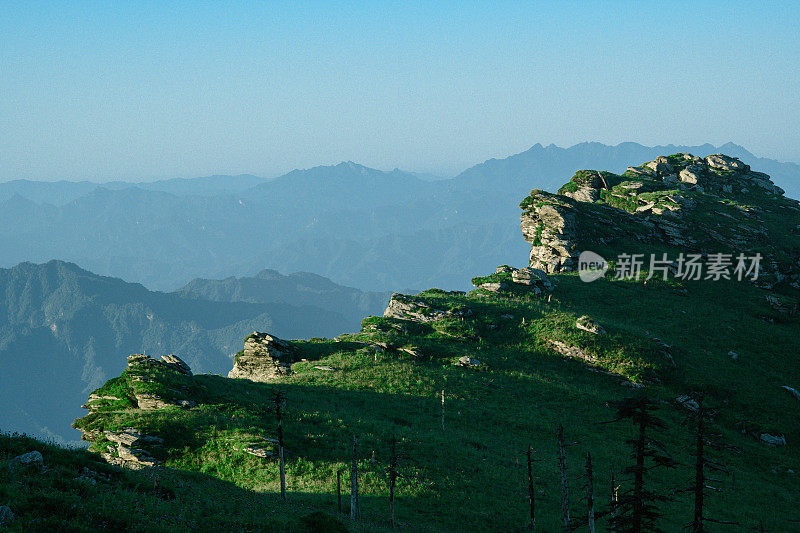 中国陕西省秦岭的夏季高山风光