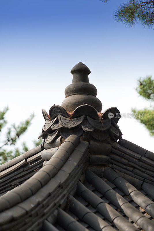 传统的韩国屋檐