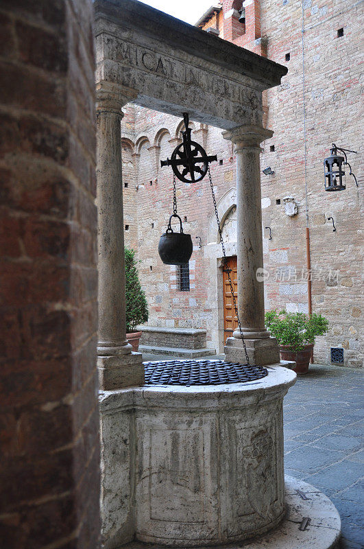 意大利锡耶纳的老水井