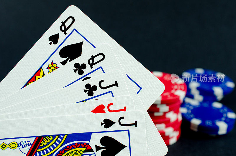 扑克牌手…浪漫满屋