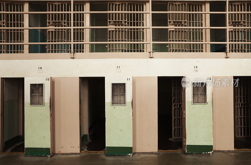 洞:旧金山恶魔岛的单独监禁牢房
