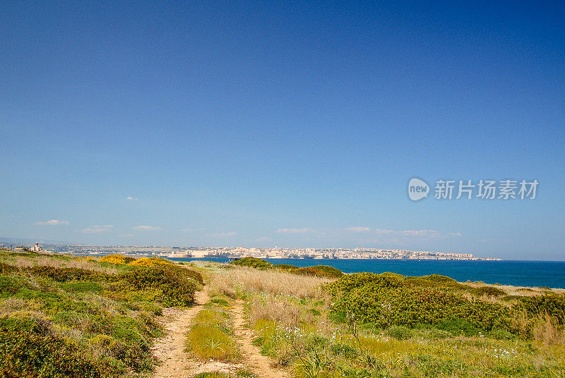 西西里岛的海岸线