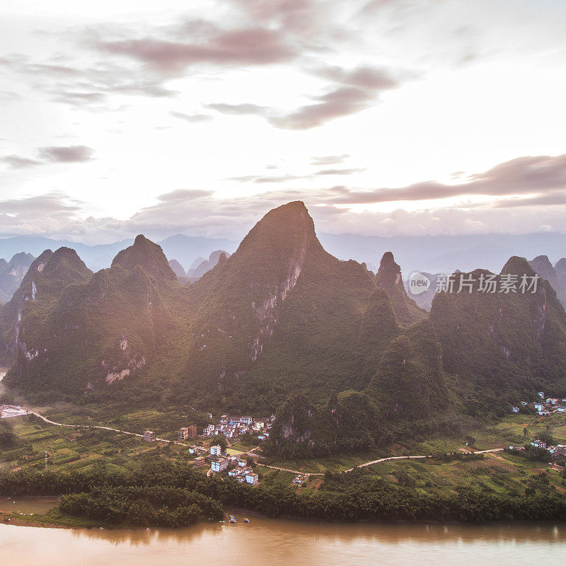 桂林全景山脉