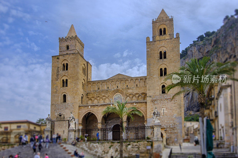 Cefalù大教堂，建于12世纪，联合国教科文组织世界遗产(意大利西西里岛)