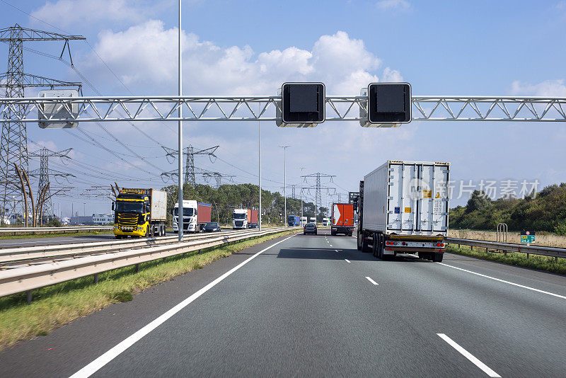 荷兰高速公路A15，鹿特丹Maasvlakte