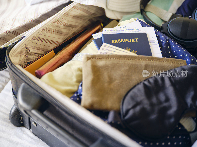 手提箱和护照