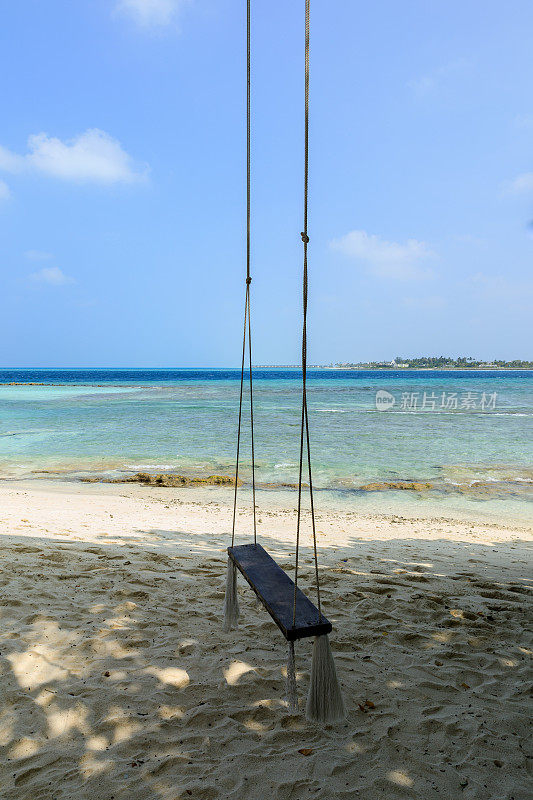 swing和海滩