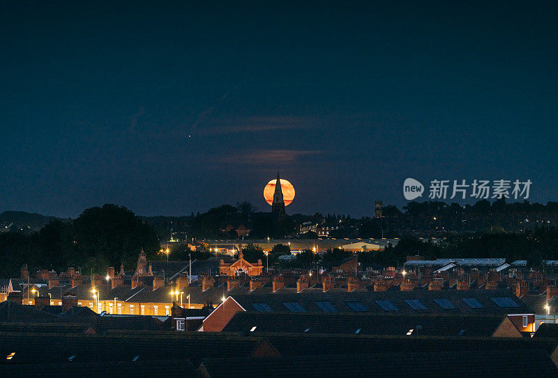 英国莱斯特城的满月