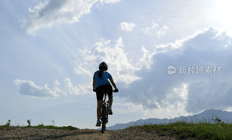 户外登山车