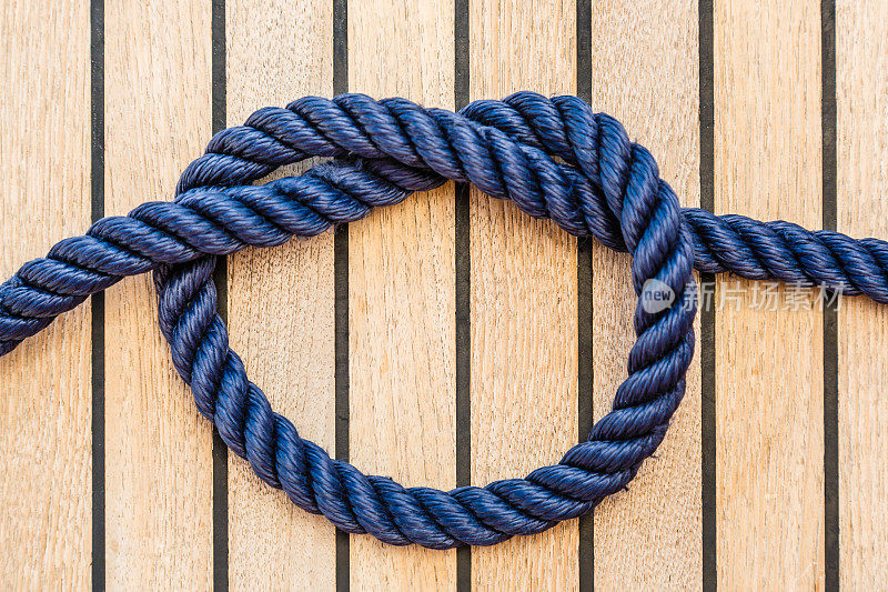 蓝色的绳子结