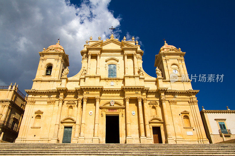 诺托大教堂，位于意大利西西里岛的诺托