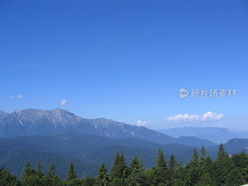 罗马尼亚喀尔巴阡山脉的夏日