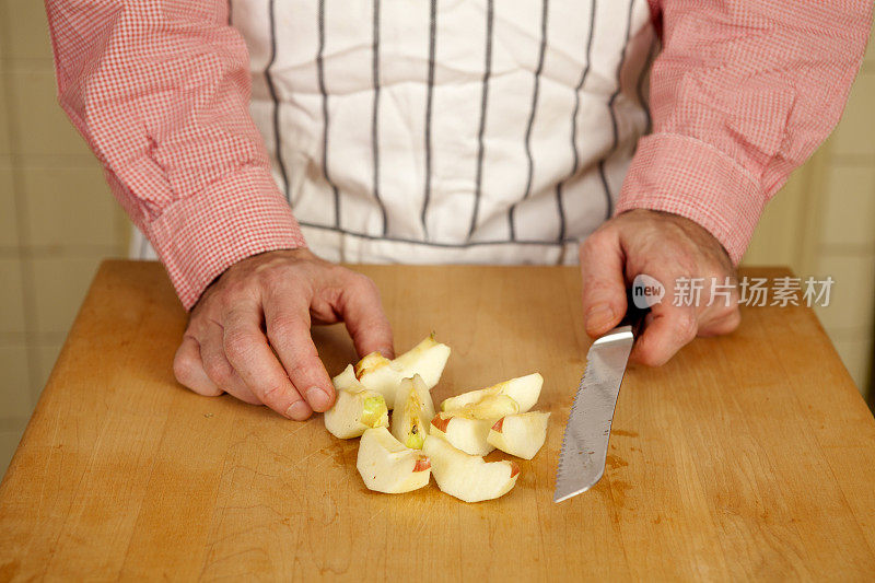 厨师切苹果