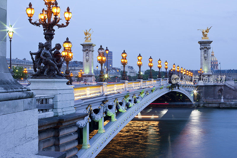 巴黎亚历山大三世桥