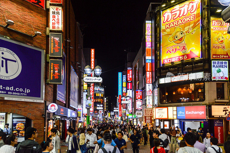 东京街景-新宿夜景