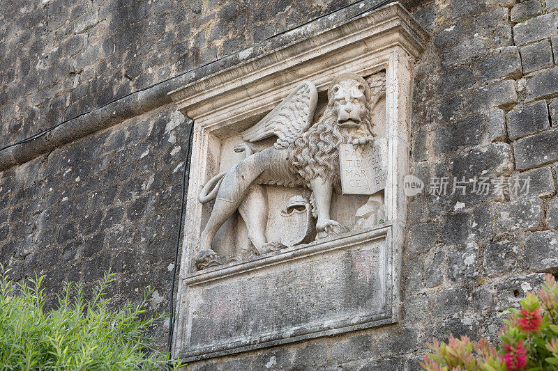 古科托尔城墙上的中世纪浮雕