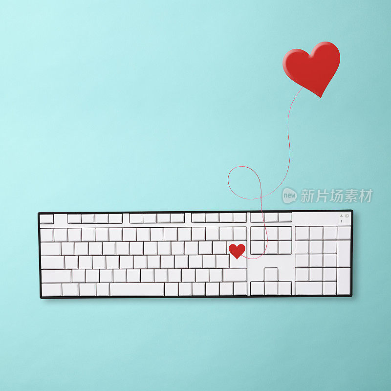 空白键盘与我爱你的信息