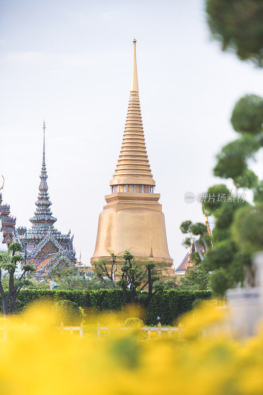 曼谷的地标(佛阁)是在泰国曼谷的佛寺拉塔那萨拉达兰