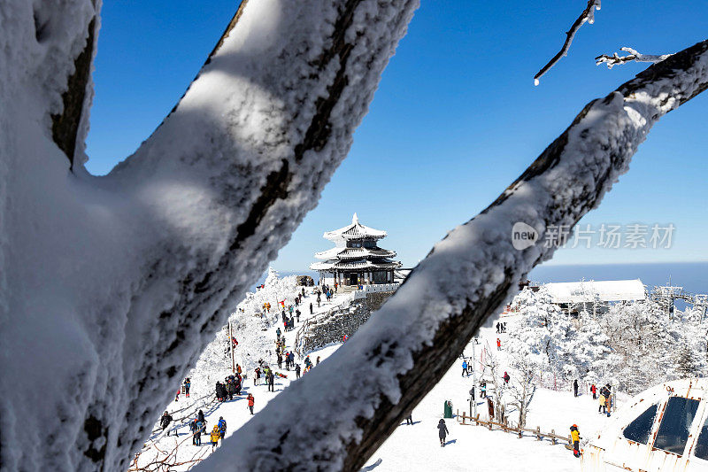 德奥玉山雪景