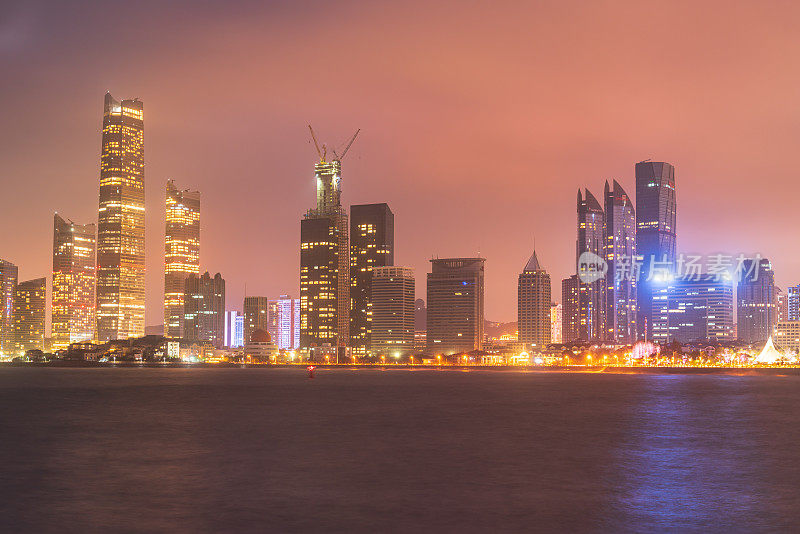 青岛城市夜景，中国