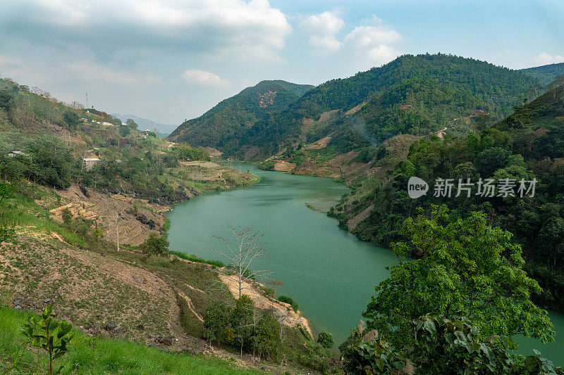 越南北部美丽的河流景观，靠近宝Lac