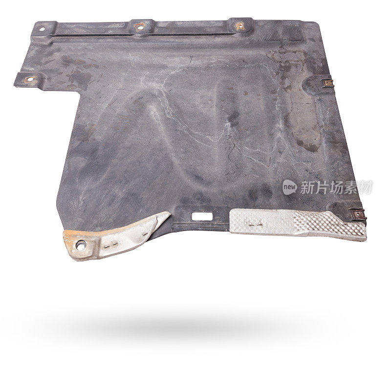 黑色塑料发动机罩衬垫在一个白色孤立的背景出售或更换在汽车服务。挡泥板在自动解析修复或装置，以保护身体免受污垢。