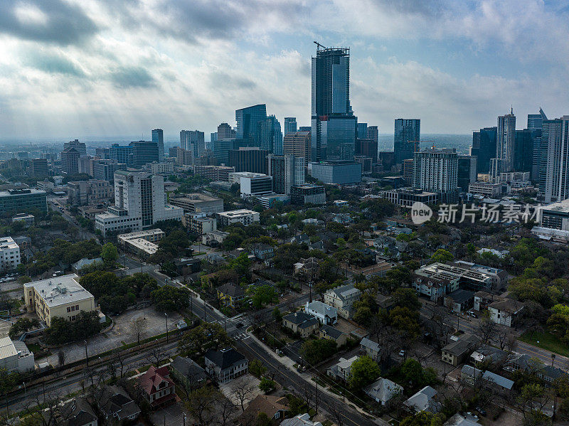 德克萨斯州奥斯汀市区的日间鸟瞰图