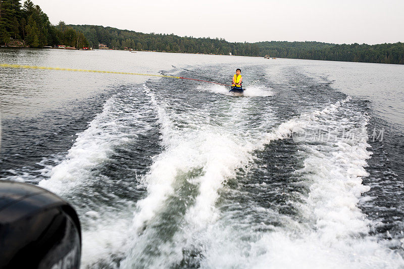 Kneeboarding