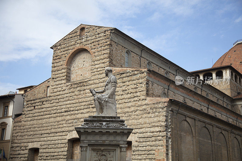 米开朗基罗-美第奇教堂和圣洛伦佐-圣洛伦佐大教堂(圣劳伦斯大教堂)在意大利佛罗伦萨