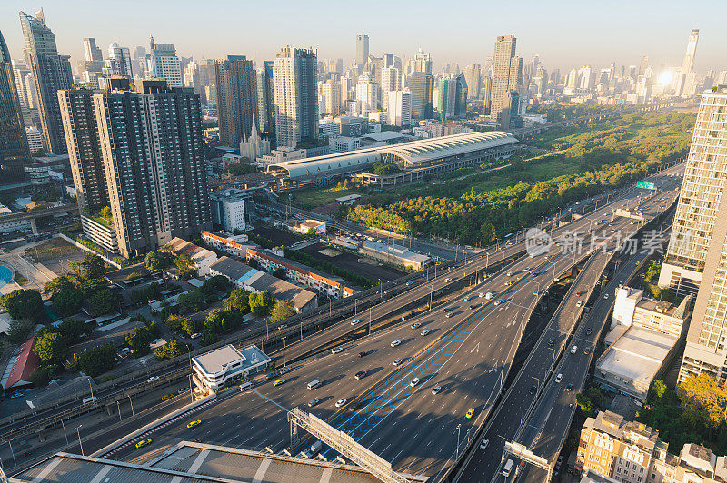 鸟瞰图住房房地产和住宅区在泰国曼谷