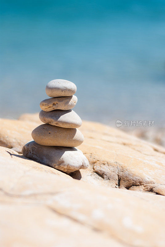 海边卵石的平衡