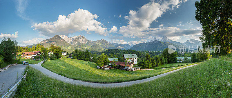 德国巴伐利亚阿尔卑斯山的贝希特斯加登村全景