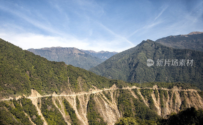 不丹的山路