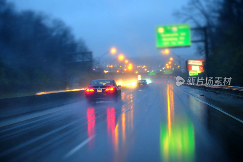 夜雨之路