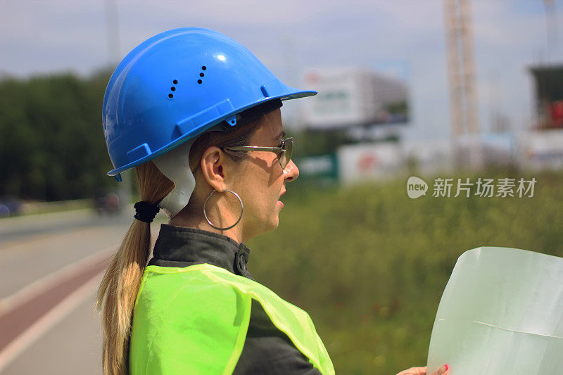 建筑工地的女建筑师