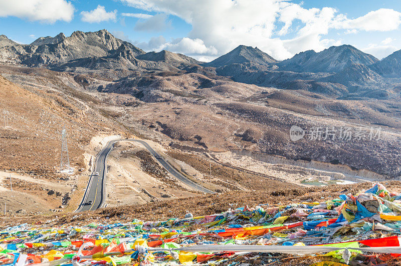 中国，西藏，四川，亚丁，香格里拉山，秋天的自然景观