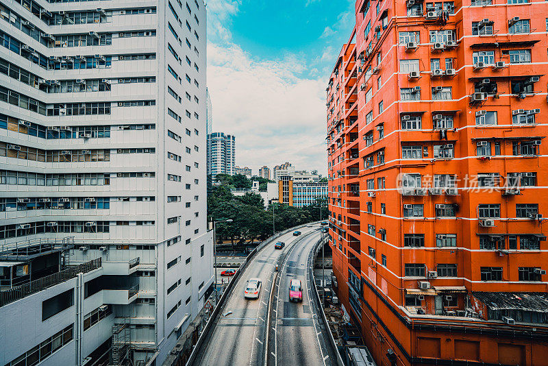 鸟瞰图拥挤的九龙城油麻地，香港