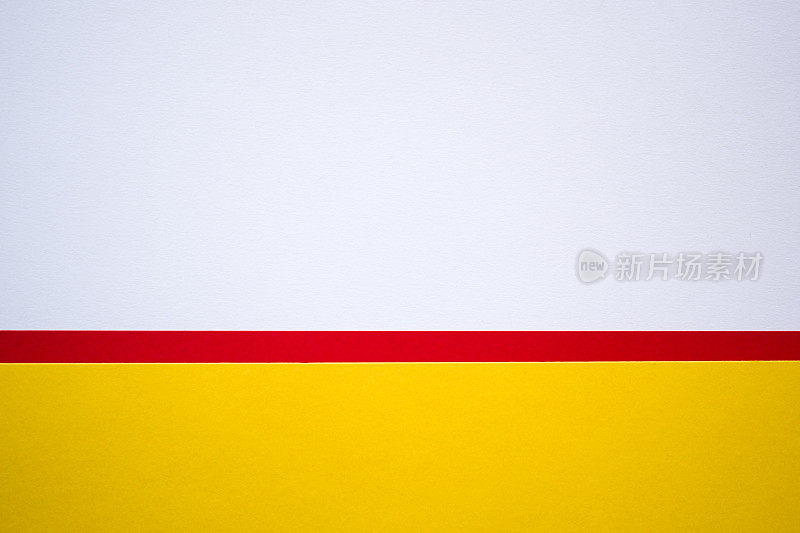 抽象的白色和黄色背景用红线划分