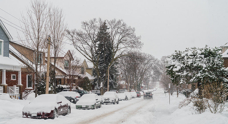 汉密尔顿，安大略-居住街在冬季