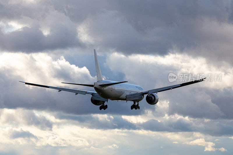 北风航空波音777-300ER注册VP-BJL。飞机在谢列梅捷沃国际机场起飞或降落。交通、旅游和旅游概念。2019年10月28日，俄罗斯莫斯科