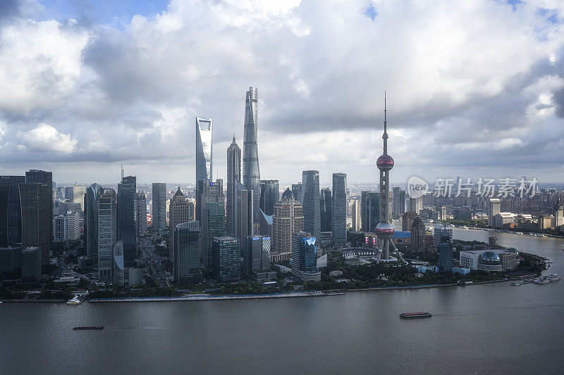 中国上海全景天际线航拍照片