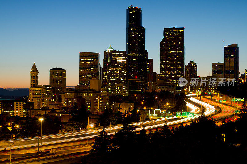 西雅图市中心天际线夜景