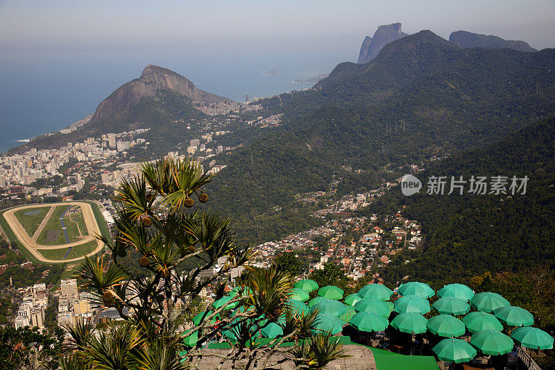 从Corcovado在里约热内卢观看