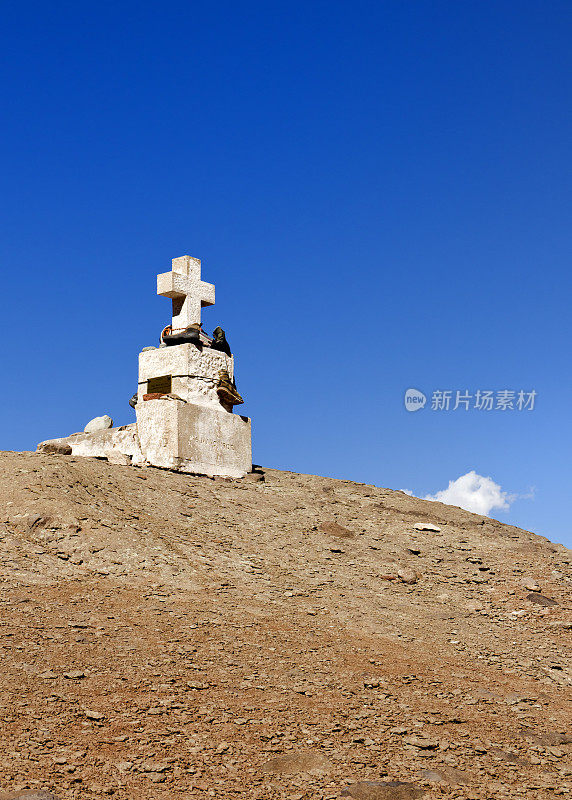 公墓登山者