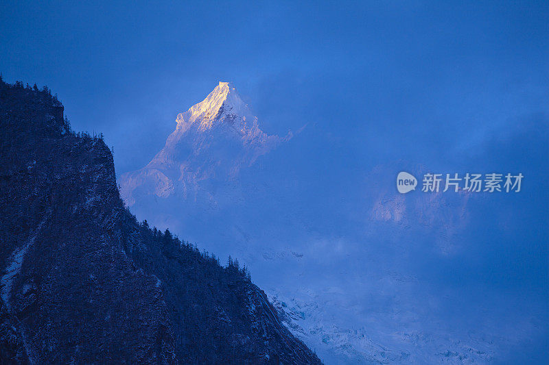 中国云南五冠联赛最高峰