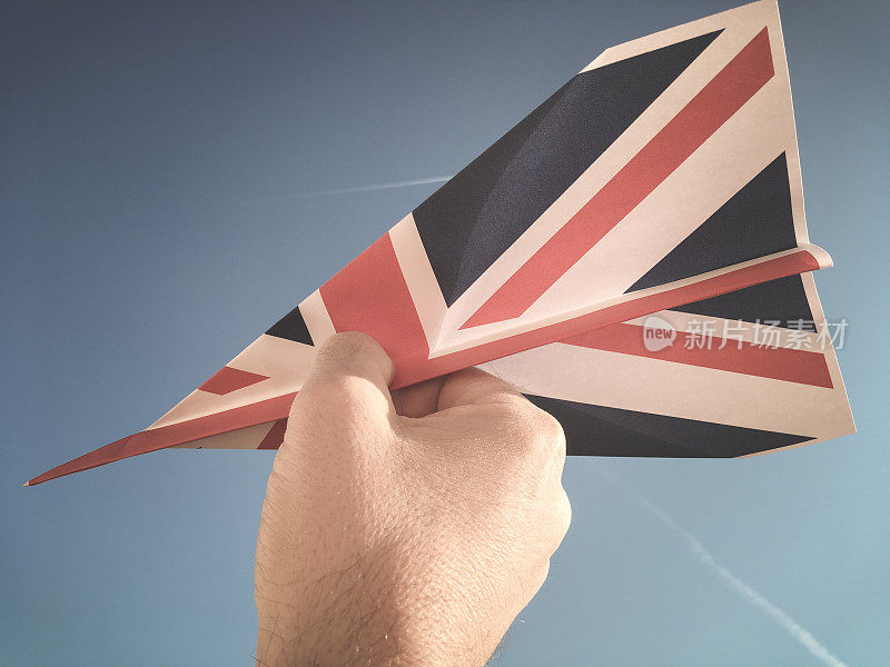英国脱欧起飞-英国国旗纸飞机起飞